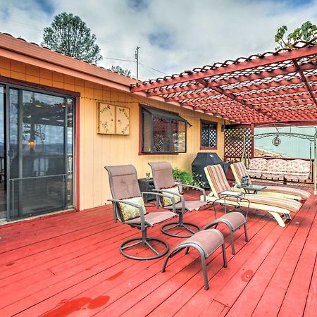 Spacious Kelseyville Home With Large Lakefront Deck! Exterior photo
